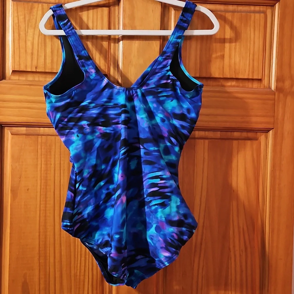 Miraclesuit swimsuit - Picture 2 of 4
